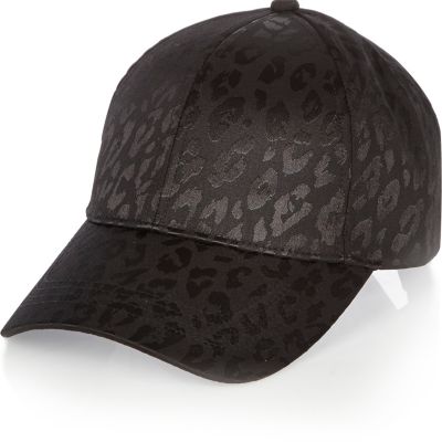 Black animal print cap